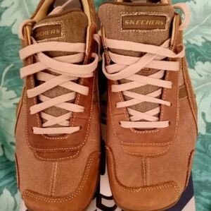 Oxford shoelace sneakers